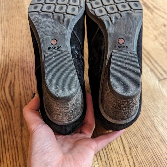 Blondo Villa Ankle Booties - Picture 3 of 6